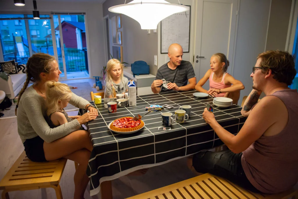 Playing a game together with the porridge people